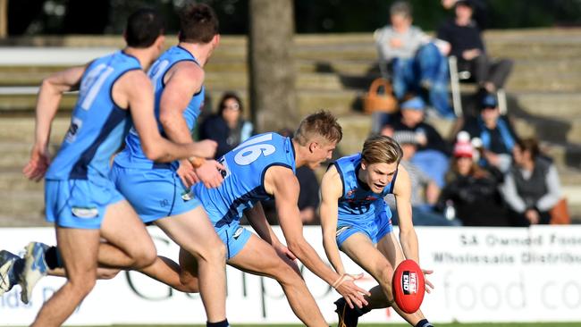 Sturt’s Steven Slimming gathers the ball. Picture: Tricia Watkinson