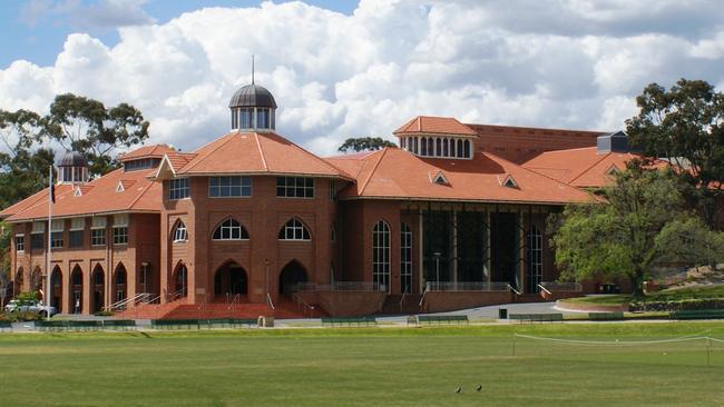 VCE students will return to Scotch College in Melbourne on Tuesday.