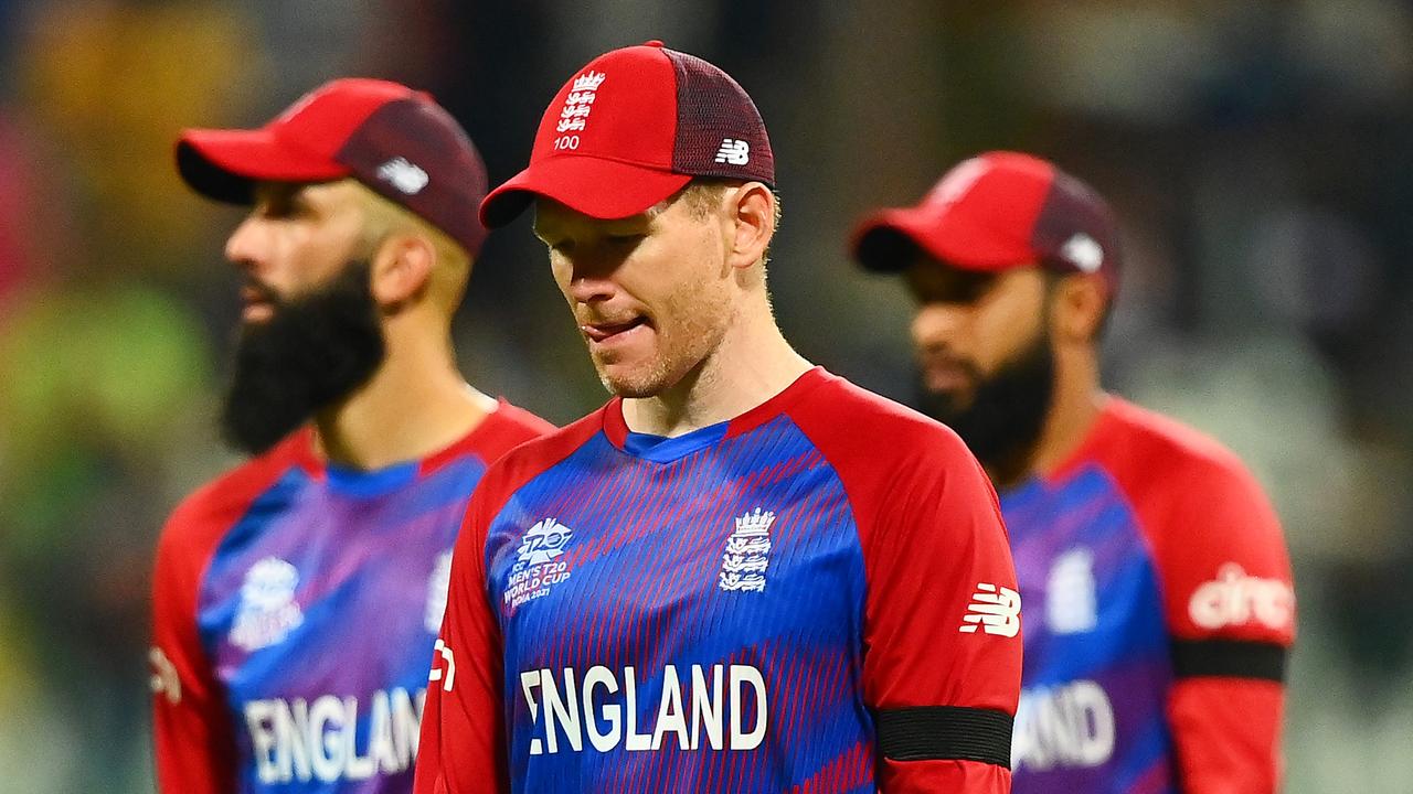 ABU DHABI, UNITED ARAB EMIRATES - NOVEMBER 10: England captain Eoin Morgan walks off after defeat in the ICC Men's T20 World Cup semi-final match between England and New Zealand at Sheikh Zayed stadium on November 10, 2021 in Abu Dhabi, United Arab Emirates. (Photo by Alex Davidson/Getty Images)