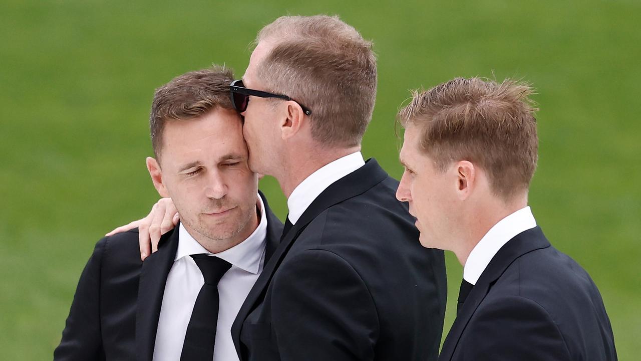 ‘Built-in best mate’: Family, footy world remember Troy Selwood