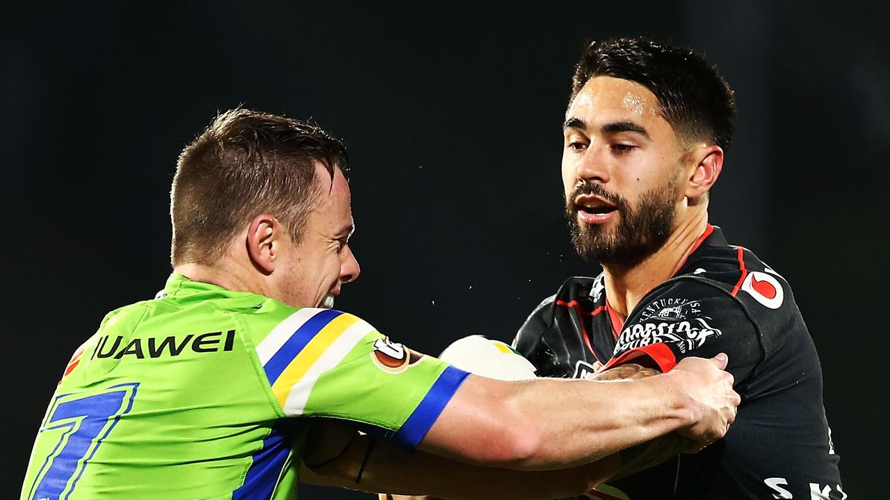 NRL 2018: Shaun Johnson off contract, Canberra Raiders look to sign the  Warriors half