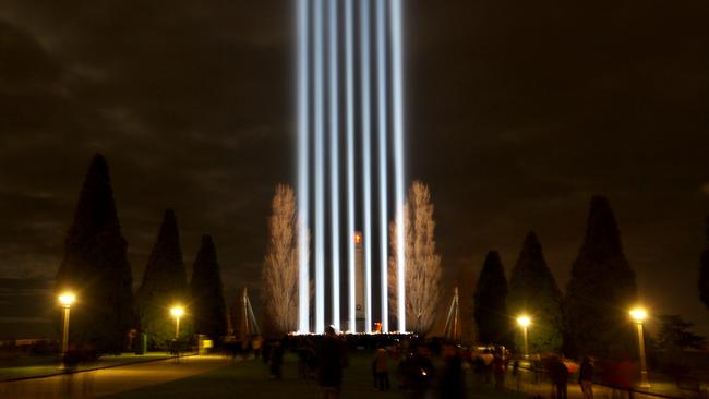 Ryoji Ikeda’s light installation Spectra being beamed from the Cenotaph in Hobart during the first Dark Mofo.