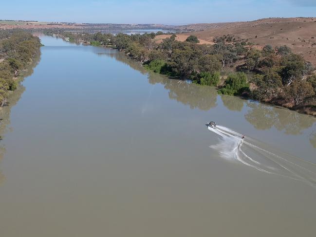 DO NOT USE WITHOUT SPEAKING TO THE TISER PIC DESK -  Tom Jonas SA holiday spot at Bowhill on the River Murray. Picture Supplied