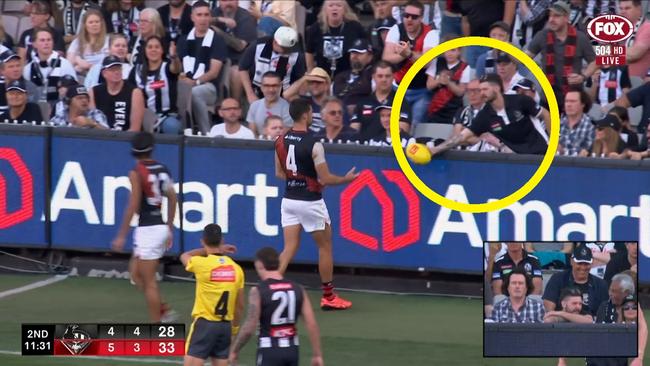 Collingwood fans act of 'sh*thousery'