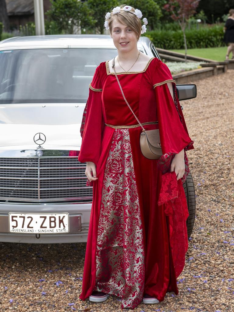 Phoebe Cheetham. Highlands Christian College formal at Gabbinbar Homestead. Wednesday. 18th Nov 2020 Picture: Nev Madsen