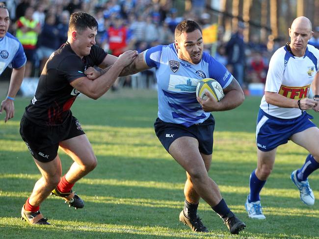 Helensvale’s Willie Hungahunga en route to the tryline. Picture: Richard Gosling