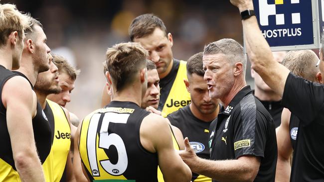 Damien Hardwick coaching against the Swans last week. Picture: Getty Images