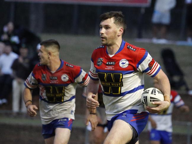 Jake Bentley for Emu Plains. Picture Warren Gannon Photography