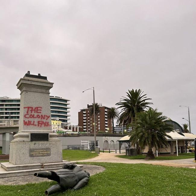 The Captain Cook statue at Catani Gardens in St Kilda was damaged last year. Source: Instagram