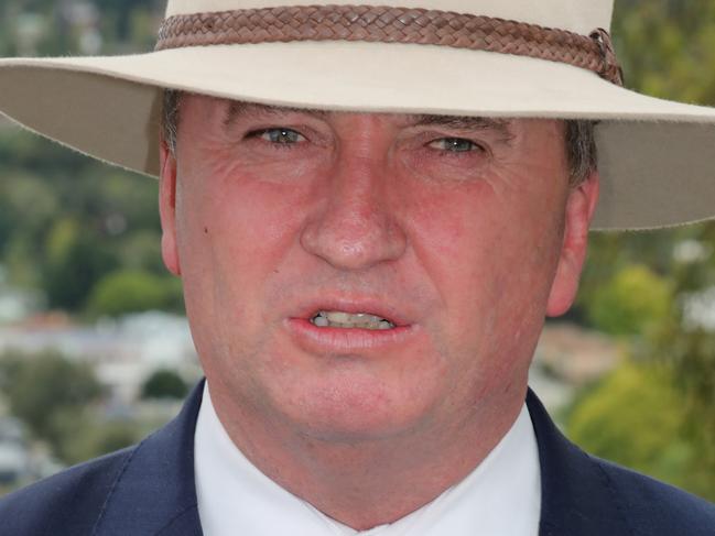 Barnaby Joyce during a press conference in Armidale, New South Wales, Friday, February 23, 2018. Mr Joyce has resigned from the leadership of the Nationals Party as his party investigates an allegation of sexual harassment which he denies. (AAP Image/Marlon Dalton) NO ARCHIVING