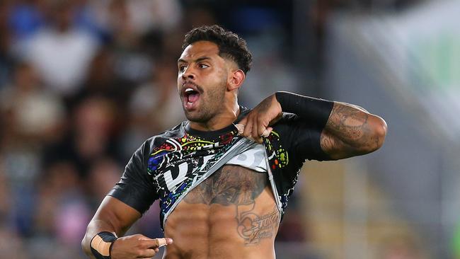 The Fox Josh Addo-Carr channels Nicky Winmar at the NRL All Stars clash. Picture: Getty Images.)