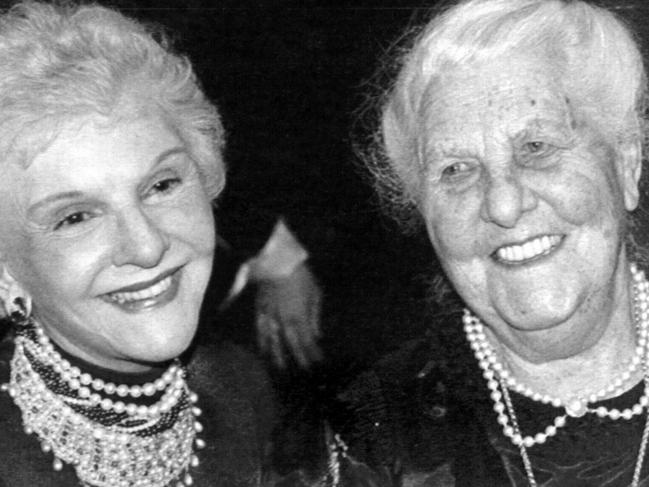 Maria Von Trapp (r) with actor Mary Martin (l) 1984. 1980s