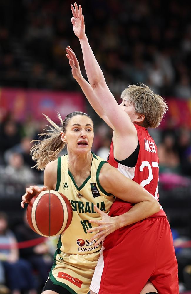 Alice Kunek of Australia is challenged by Saki Hayashi of Japan during the 2023 FIBA Women's Asia Cup. (Photo by Matt King/Getty Images)