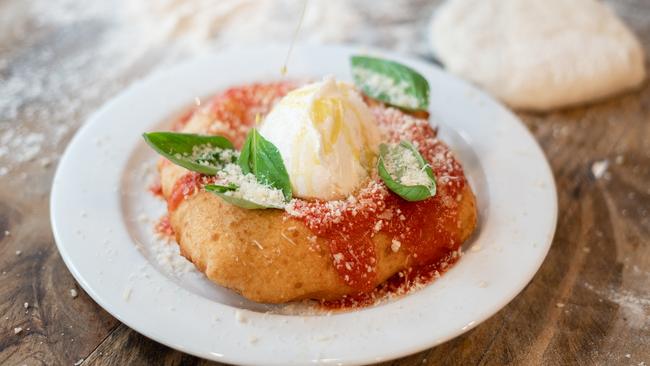 New Surry Hills eatery Pizza Fritta 180 is bringing a taste of Naples to Sydney with pizza frittas and montanara pizzas.