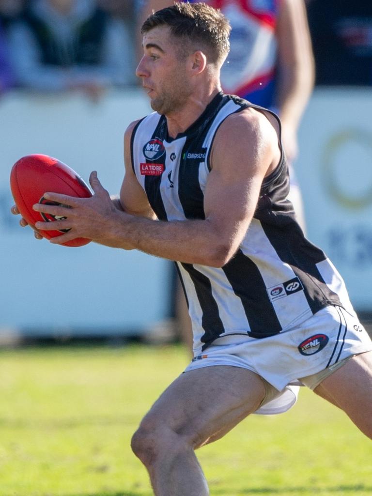 Nash Holmes in action for Montmorency. Picture: Field of View Photography