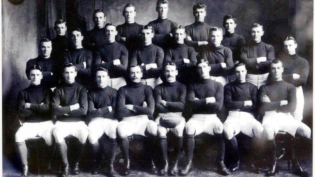 The 1908 Carlton Football team.