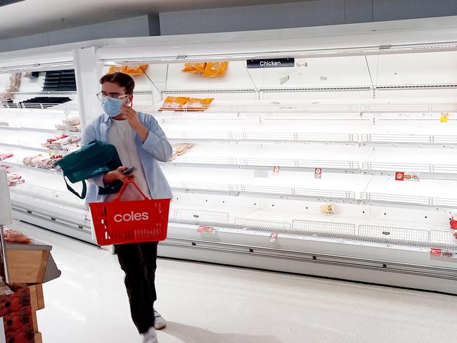 MELBOURNE, AUSTRALIA - NewsWire Photos JANUARY 18, 2022: Empty shelves at a Coles supermarket in Richmond in inner Melbourne. Picture: NCA NewsWire / Andrew Henshaw