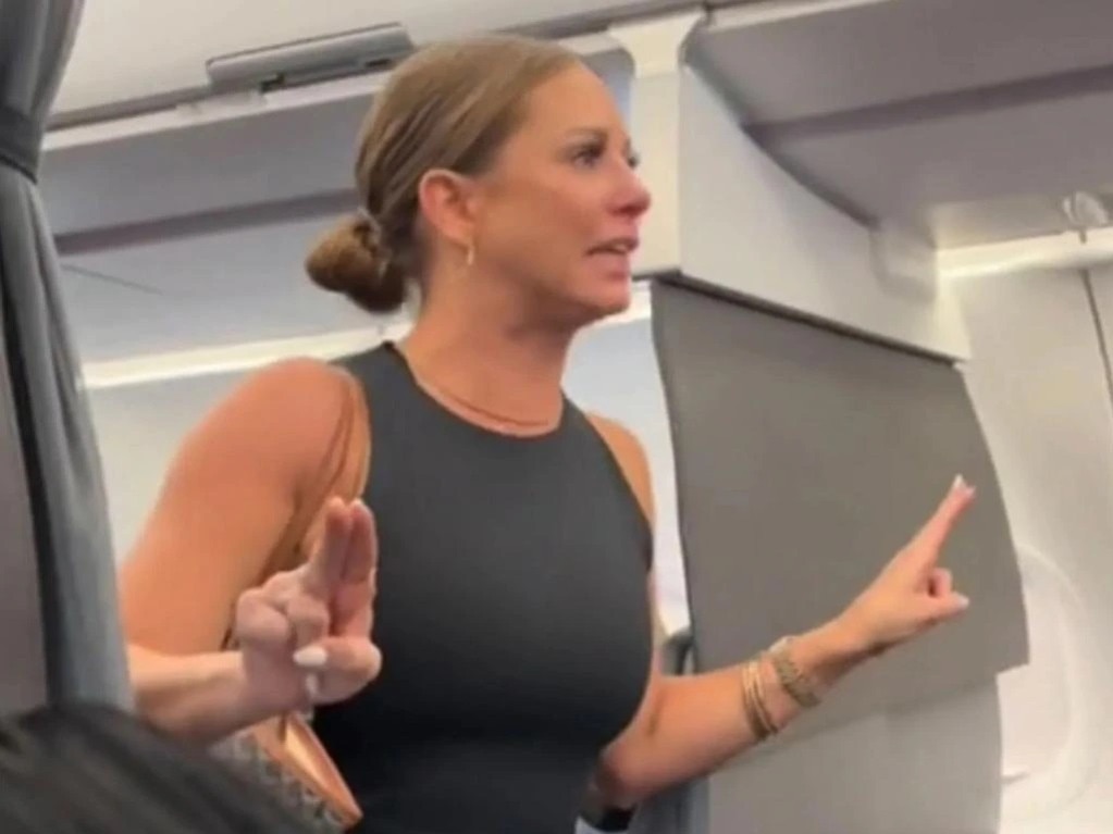 Tiffany Gomas: ‘Crazy Plane Lady’ Apologises After Viral ‘motherf**ker ...