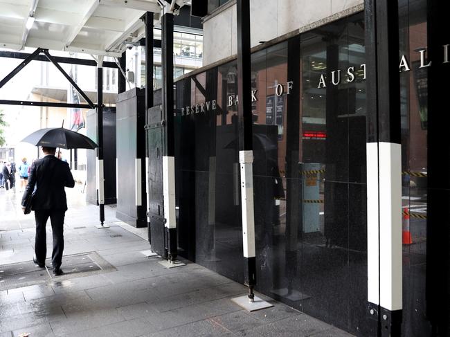 Signage at the Reserve Bank of Australia (RBA) building in Sydney, Australia, on Thursday, April 20, 2023. Australia's central bank should set up an expert policy board, hold fewer meetings and give press conferences explaining its decisions, according to recommendations from an independent review that would align it. Photographer: Brendon Thorne/Bloomberg