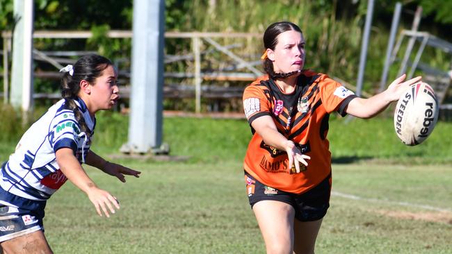 The Herbert River Crushers Women’s team drew 20-20 with Townsville Brothers in a hard-fought contest in Ingham on Saturday. Picture: Cameron Bates