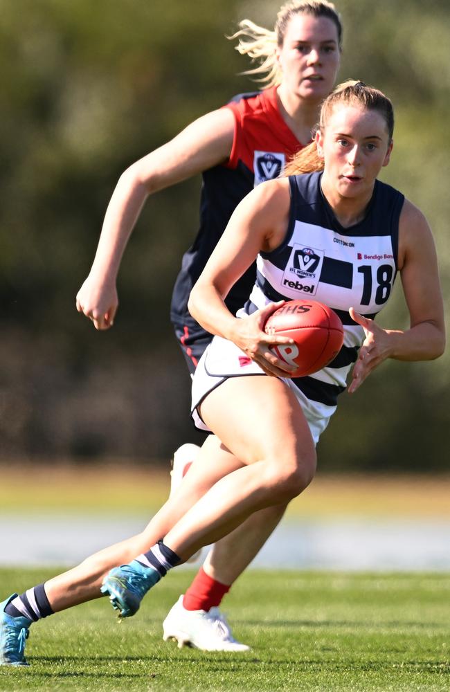 Laura Gardiner dominate VFLW. Picture: Morgan Hancock/AFL Photos/Getty Images