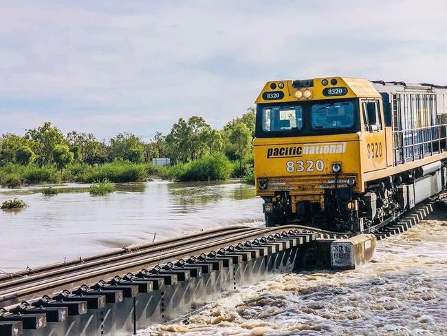 Went for a stroll to Prairie Creek this morning to look at the water level! I was not expecting to see this, Jodie Hunter came across a Pacific National train that had tried to cross the Prairie Creek only to find a section had washed away. Picture Jodie Hunter