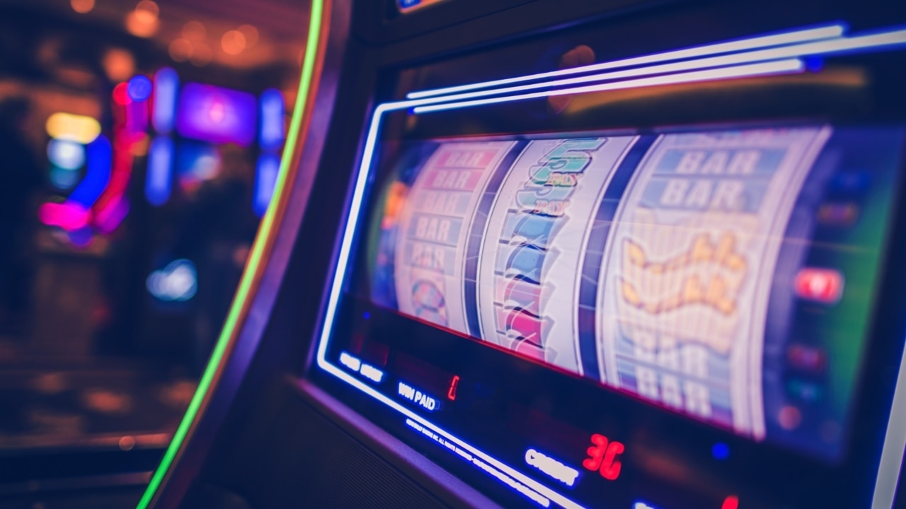 NSW government's cashless gaming policy may exempt regional pubs and clubs