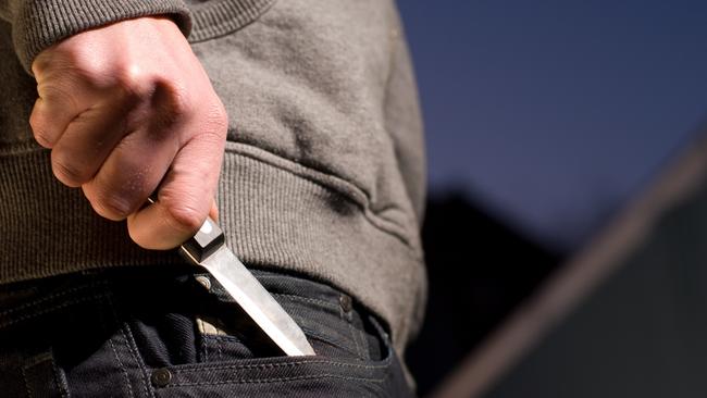 A Mildura man held a knife to the throat of a taxi driver during a robbery.