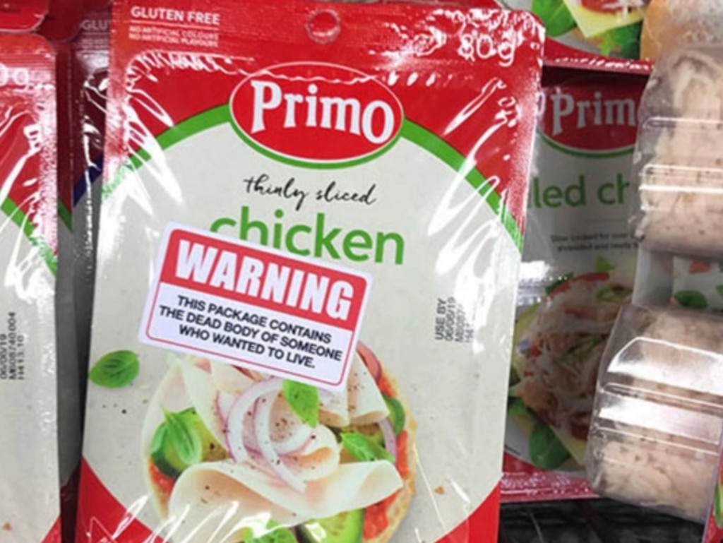 A similar situation occured in 2019 at a Woolies in Melbourne after a shopper discovered the pictured warning sticker on a Primo item. Picture: 3AW