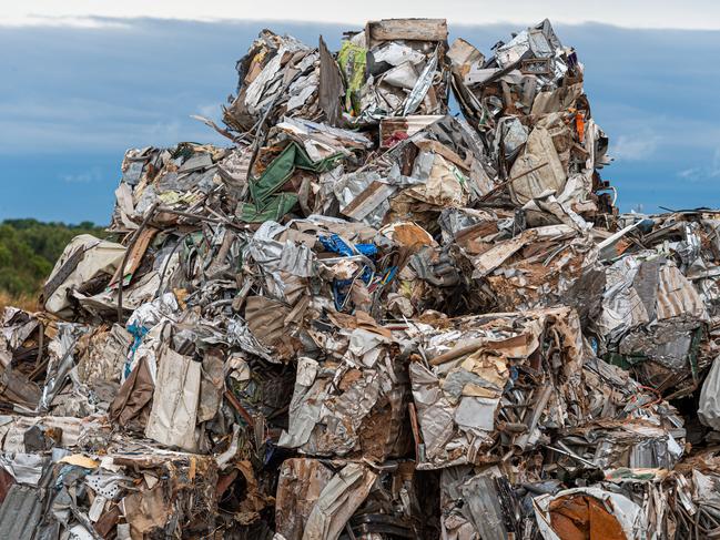 First crushing of significant metal waste extracted from landfill as part of City of Darwin's new contract with Veolia.Picture: Che Chorley