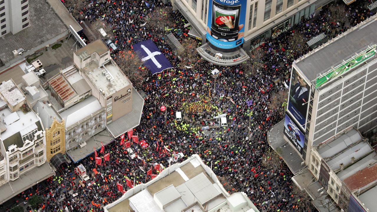 Victoria Police request media be banned for showing aerial footage