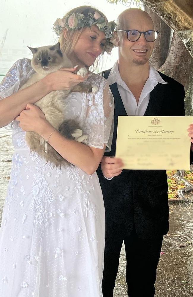 Phil O’Neil and iHeartRadio producer Samantha Clarke were married.