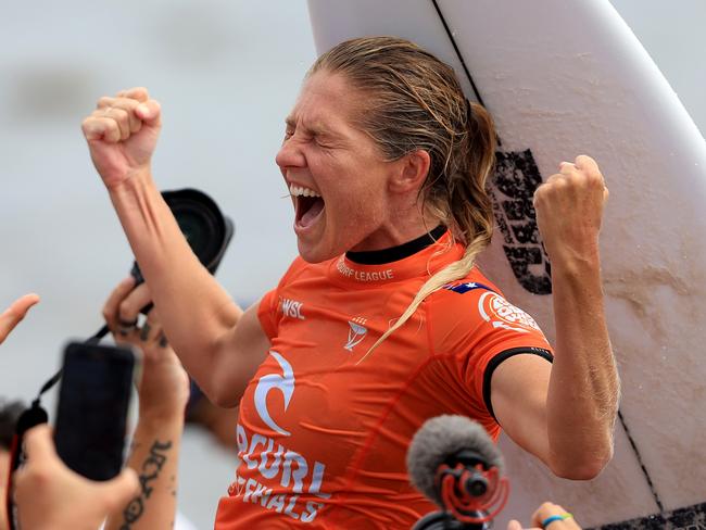 YEAR IN REVIEW 2022 SAN CLEMENTE, CALIFORNIA – SEPTEMBER 08: Stephanie Gilmore of Australia reacts after finishing first place in the Ripcurl WSL Finals at Lower Trestles on September 08, 2022 in San Clemente, California. (Photo by Sean M. Haffey/Getty Images)