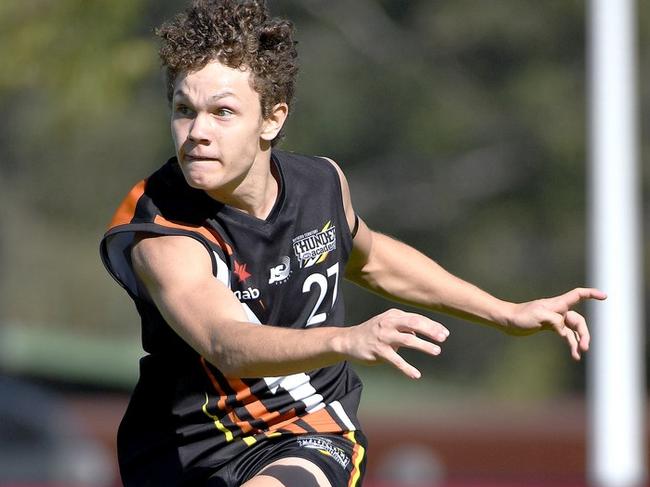 Beau O'Connell fires for goal in his role as a Thunder midfielder. Picture: Simon Phillips