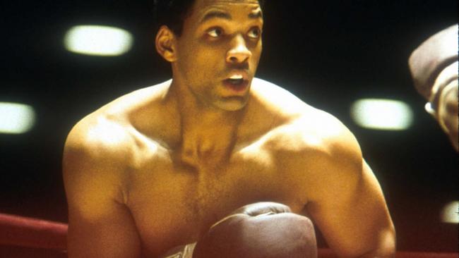 Will Smith really buffed up to play Ali.