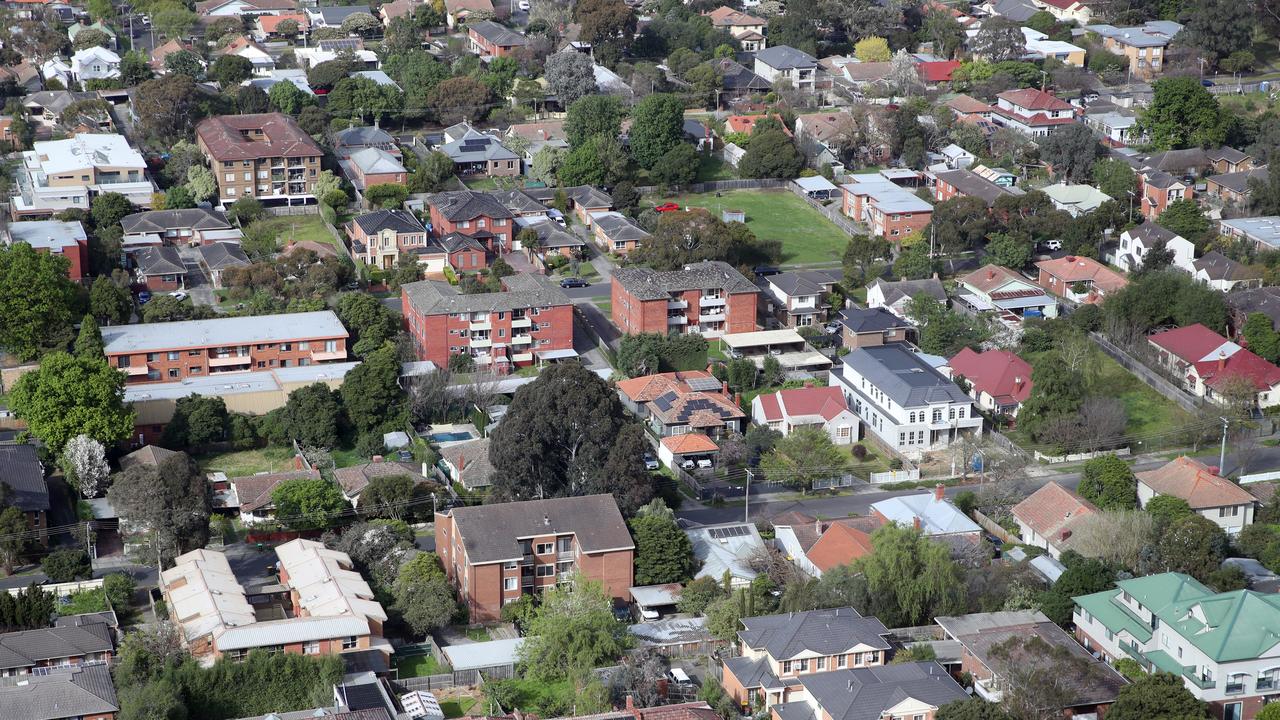 Analysis of water meter data suggests there were 100,000 vacant homes in Melbourne in 2023. Picture: NewsWire / David Crosling