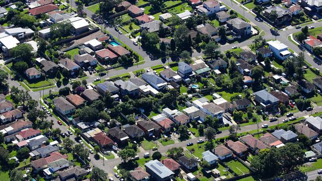 Borrowers could be stuck in “mortgage prisons” as interest rate rises drive property prices down in places like Sydney. Picture: NCA NewsWire / Gaye Gerard