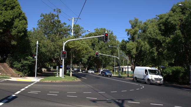 A new set of lights on Margaret St has caused motorists confusion and residents inconvenience.