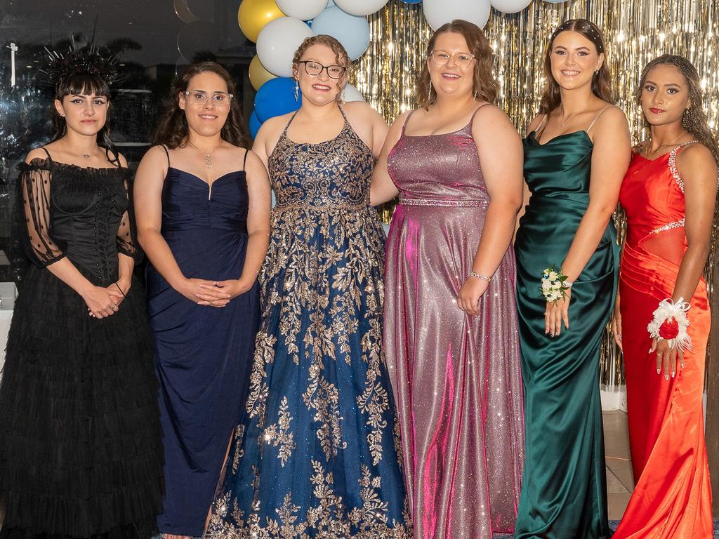 Isabelle Tilbrook, Lara Choppy, Emily Munt, Jazmine Johnson, Emma Sutherland and Talitha Paskins at Carlisle Adventist College Graduation dinner, Thursday 16 November 2023 Picture:Michaela Harlow