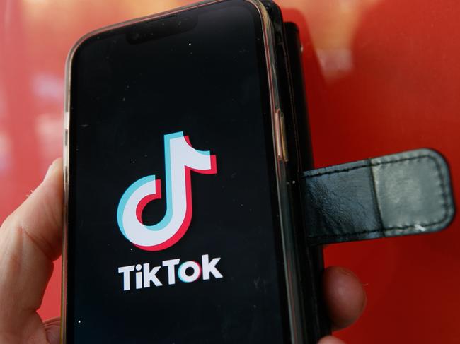 SYDNEY, AUSTRALIA - NewsWire Photos MARCH 9th, 2023: TIK TOK Generic Pics.Push for TikTok to be banned - Calls to ban the viral video app are gaining steam after the FBI raised the alarm that the Chinese government could access user data.Picture: NCA NewsWire / Tim Pascoe