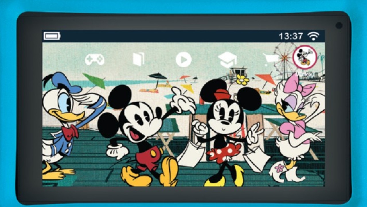 Pebble Gear Mickey & Friends tablet.