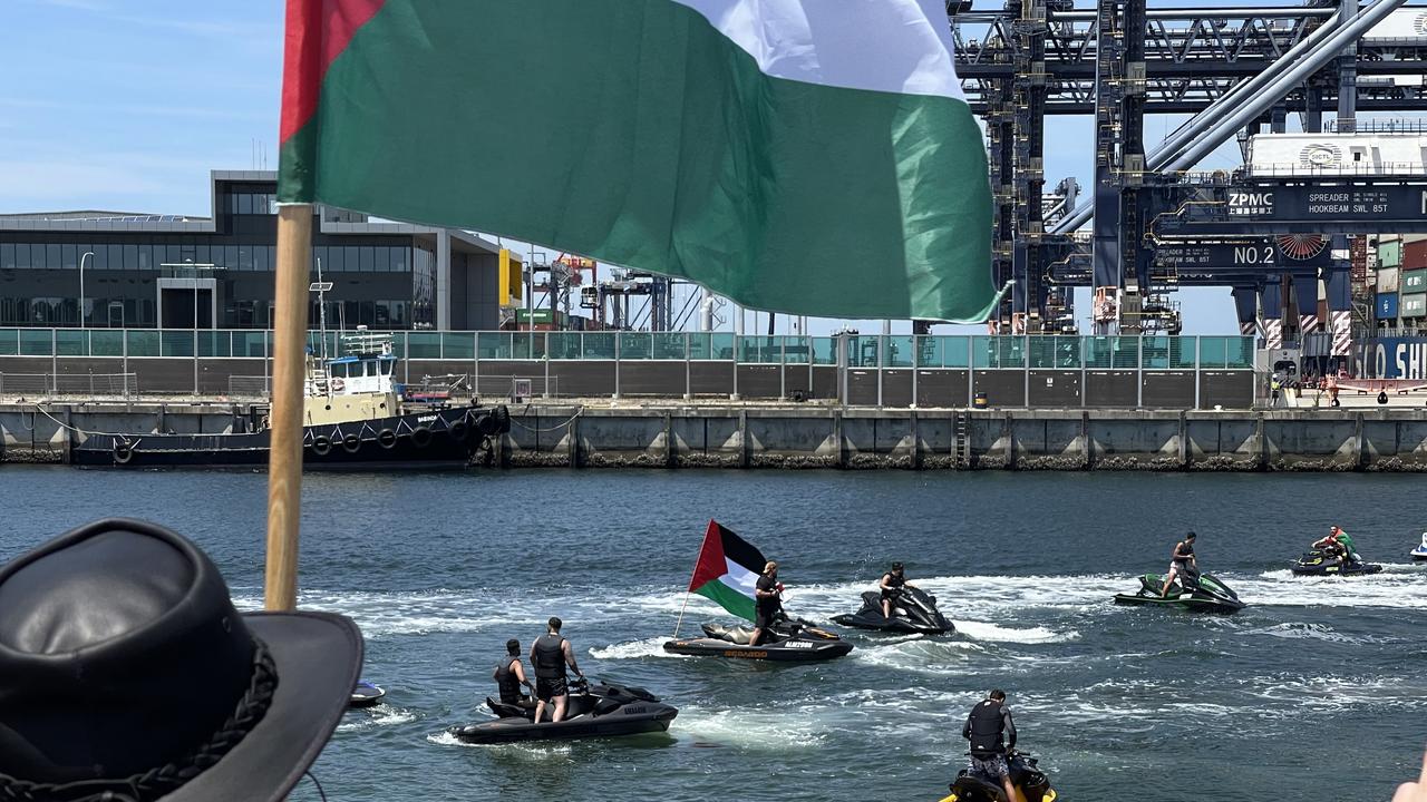 Port Botany: activists protest Israeli shipping line ZIM