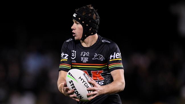 Matt Burton in action for the Panthers during his NRL debut. (AAP Image/Dan Himbrechts)