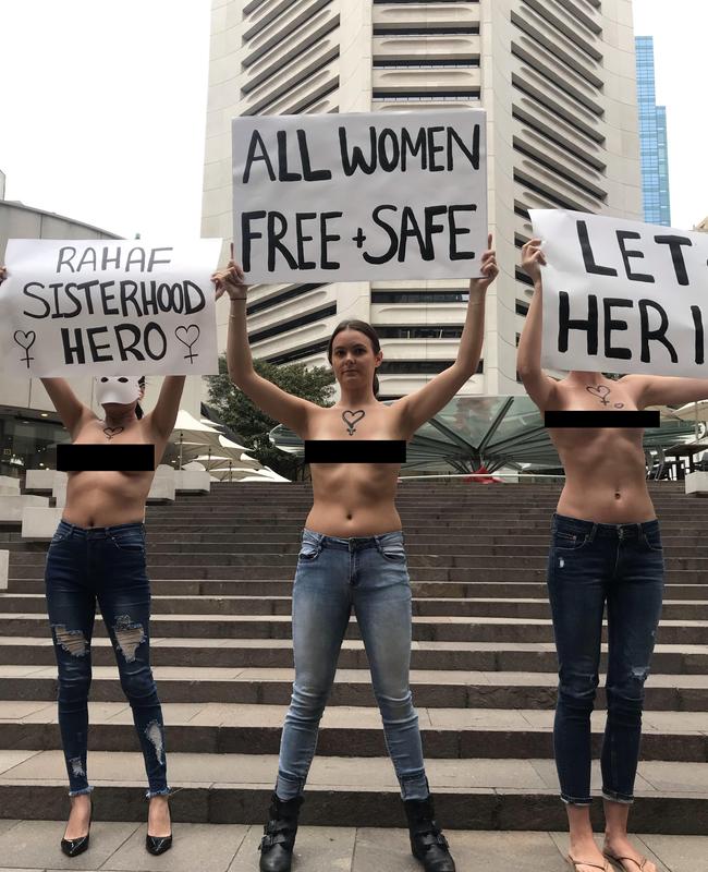 Four women held a protest in Martin Place calling for a Saudi teen’s freedom.