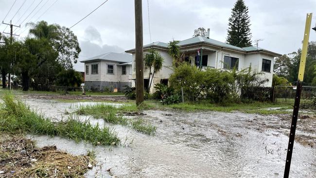 Flooding begins again in Casino street South Lismore on Tuesday, March 29. Photo: Nicholas Rupolo