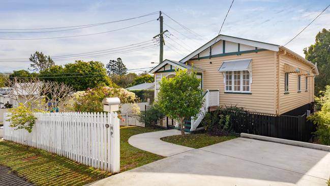 This three bedroom, one bathroom house at 81 Glenrosa Rd, Red Hill, is available for rent at $650 a week with bond at $2,600.