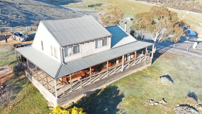 The off-grid Hill House at Anglers Rest in the Victorian High Country.