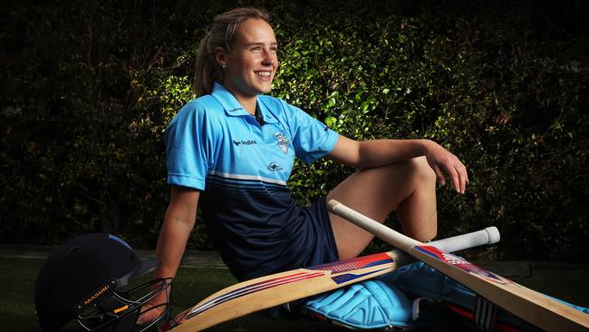 Portrait of NSW Breakers player Ellyse Perry ahead of her first game of the season this weekend. Picture. Phil Hillyard