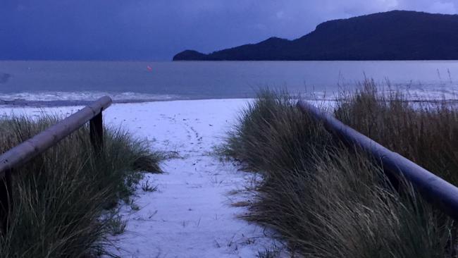 Breaking News Breaking News Snow on the Beach at Adventure Bay on Bruny Island. Photo: Jan Hunt