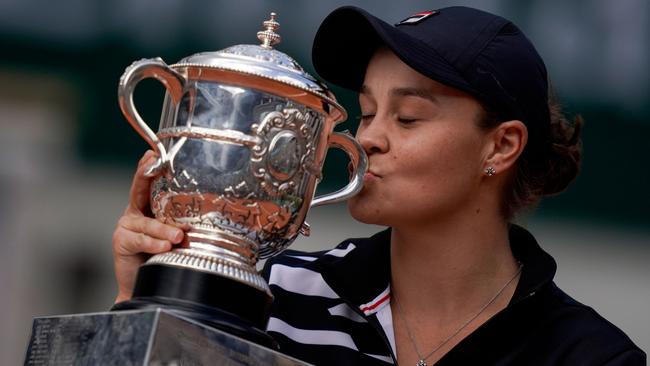 Ash Barty kisses the French Open trophy. Picture: AFP